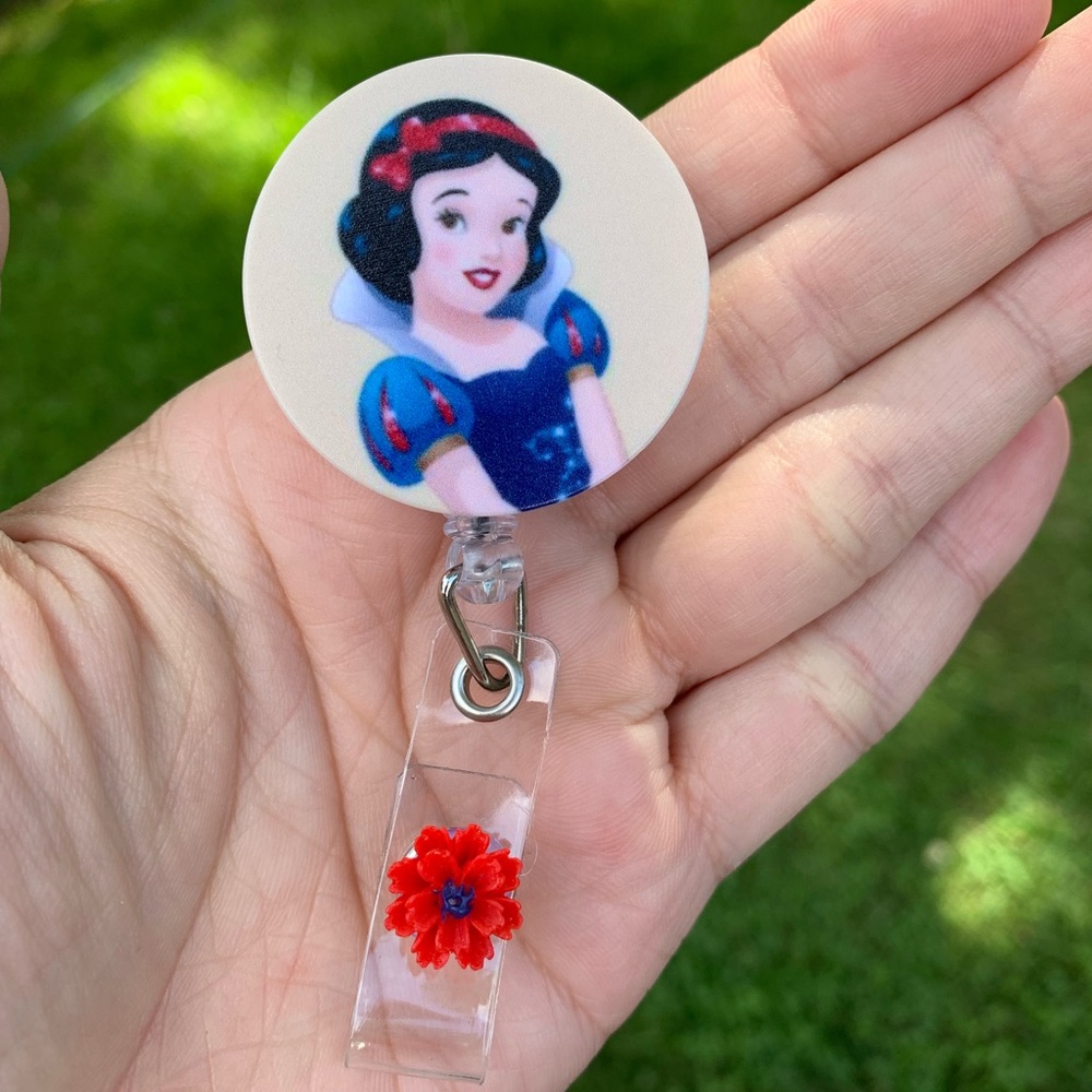 Snow White Retractable badge holder